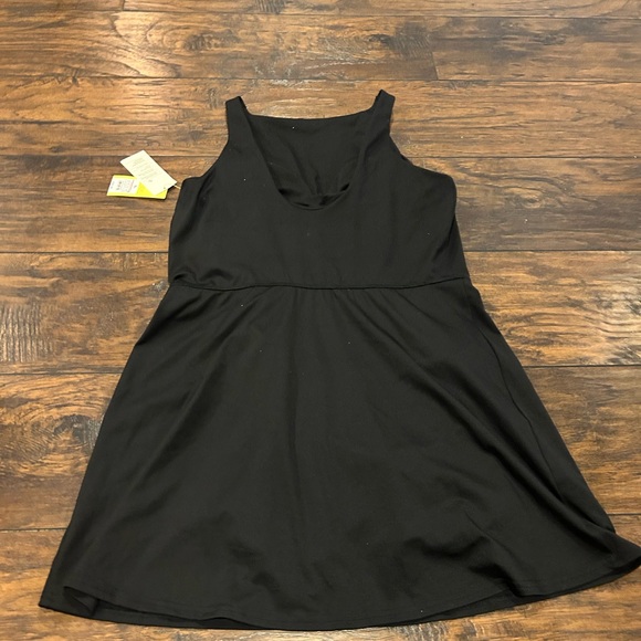 All in Motion Classic Black Active Dress NWT - Picture 3 of 6
